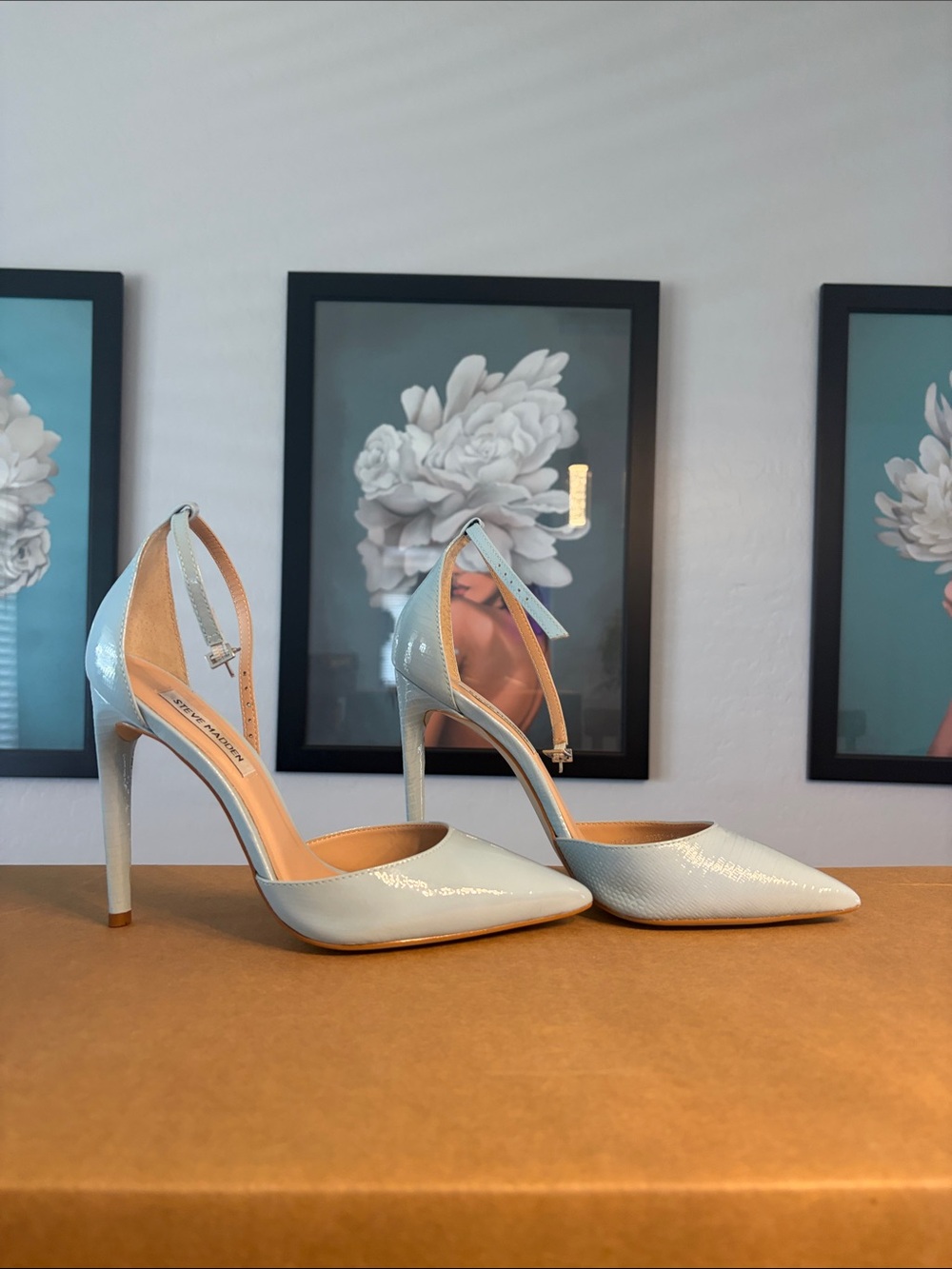 Steve Madden Light Blue Pointed Stilettos - Picture 2 of 4